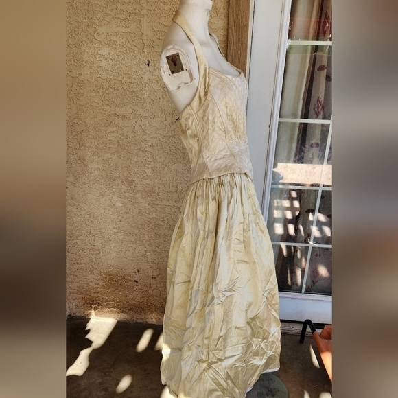 GUNNE SAX VINTAGE GOLD METALLIC DRESS - Picture 2 of 6